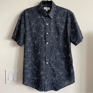 Free Assembly Navy White Light Weight Short Sleeve Button Up Down Cotton Shirt